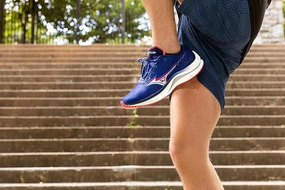 Tênis Mizuno Wave Rebellion